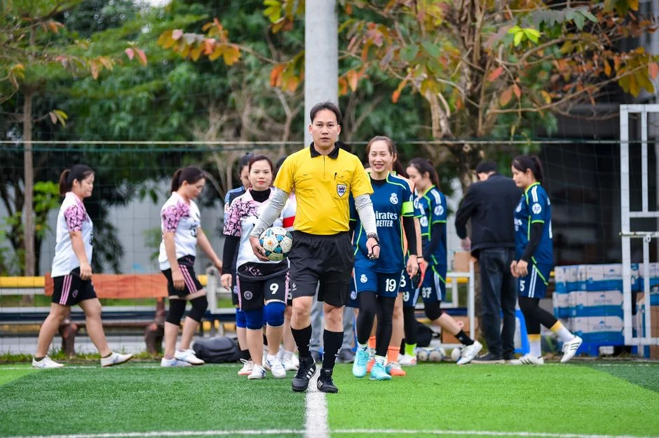 BLG下路双人组磨合提速版本适配带来新战术空间